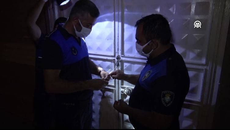 Bayram öncesi mide bulandıran görüntüler! Yakalanmasa vatandaşa yedireceklerdi - Resim: 2